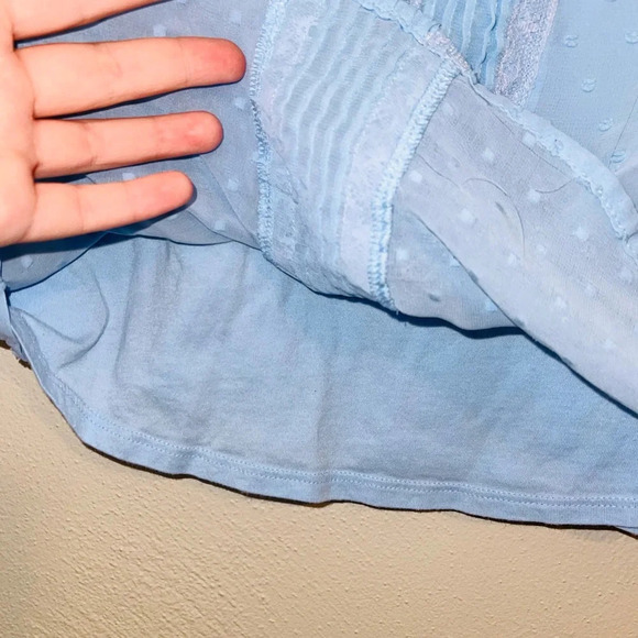 LC Lauren Conrad Baby Blue Contrast Swiss Dot Pleated Blouse Small Women’s - Picture 5 of 11